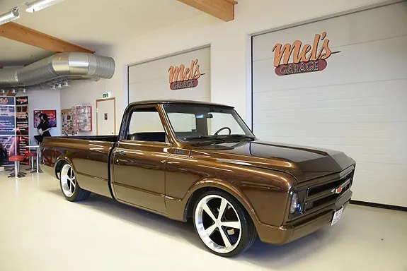 Chevrolet C20 1968 photo 4