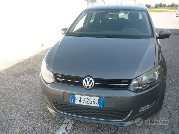 Volkswagen Polo 2013 photo 2