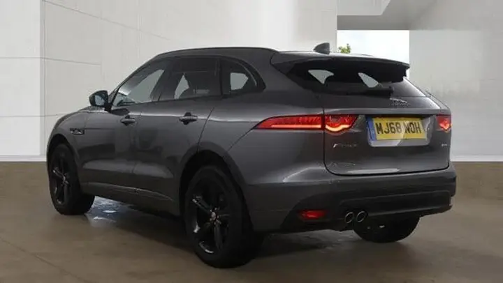 Jaguar F-Pace 2018 photo 3
