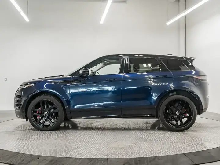 Land Rover Range Rover Evoque 2023 photo 2
