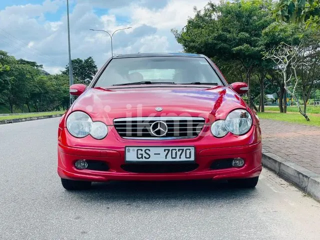 Mercedes-Benz C200 2002 photo 3