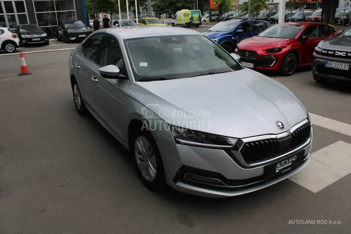 Skoda Octavia 2024 photo 3
