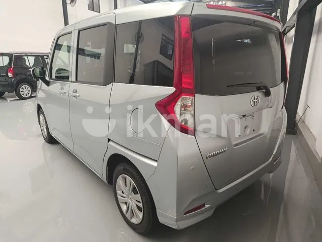 Toyota Roomy 2023 photo 2