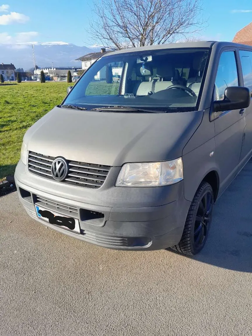 Volkswagen T5