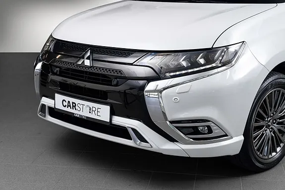 Mitsubishi Outlander 2019 photo 2