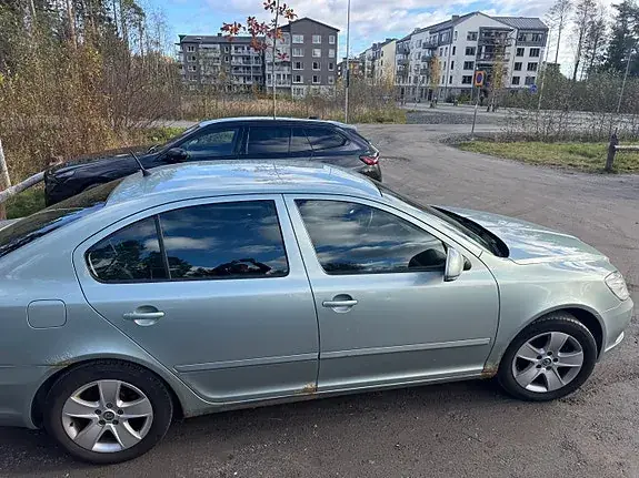 Skoda Octavia 2009 photo 4