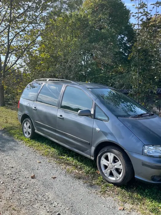 Seat Alhambra 2008 photo 3