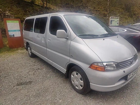 Toyota Hiace 2006 photo 2