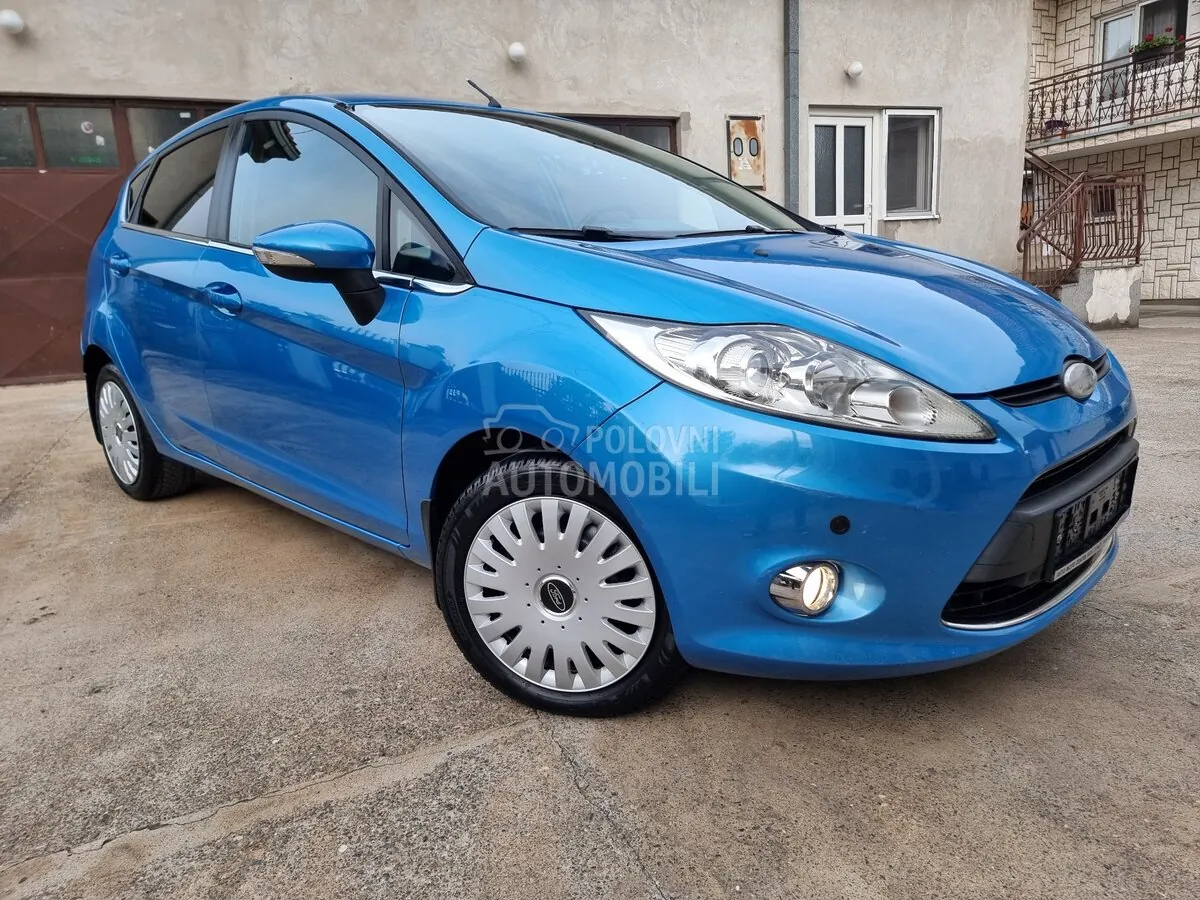 Ford Fiesta 2010 photo 3