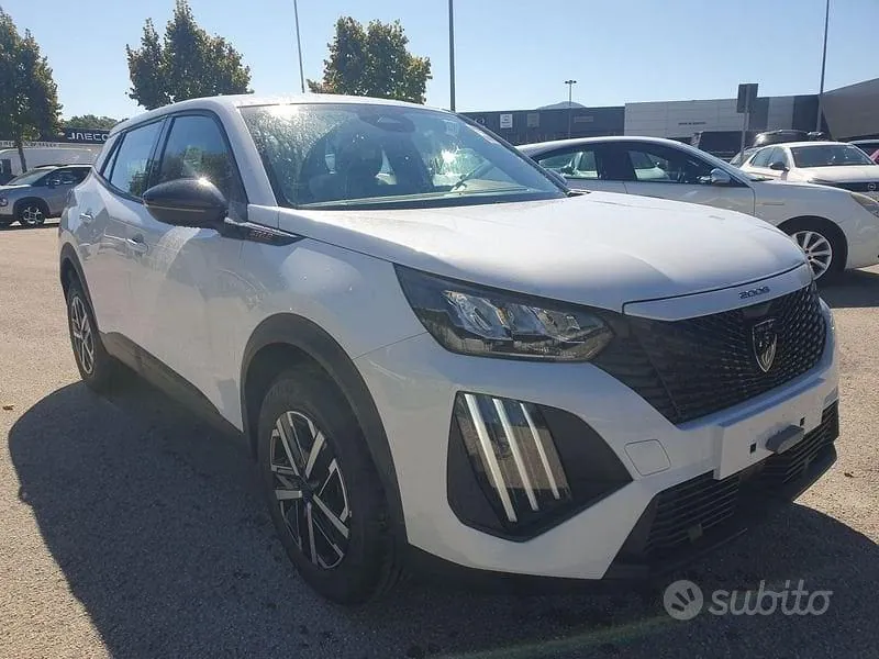 Peugeot 2008 2025 photo 3