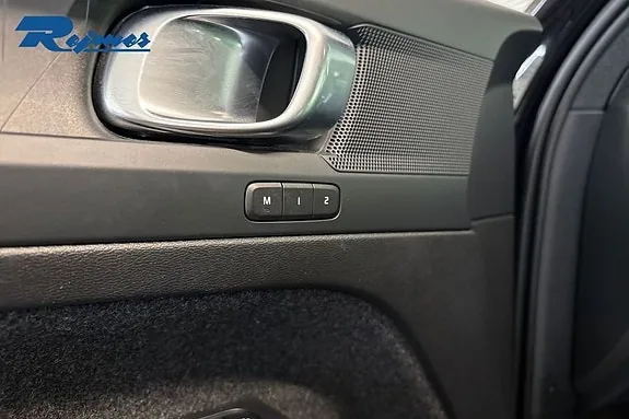 Volvo Xc40 2024 photo 4