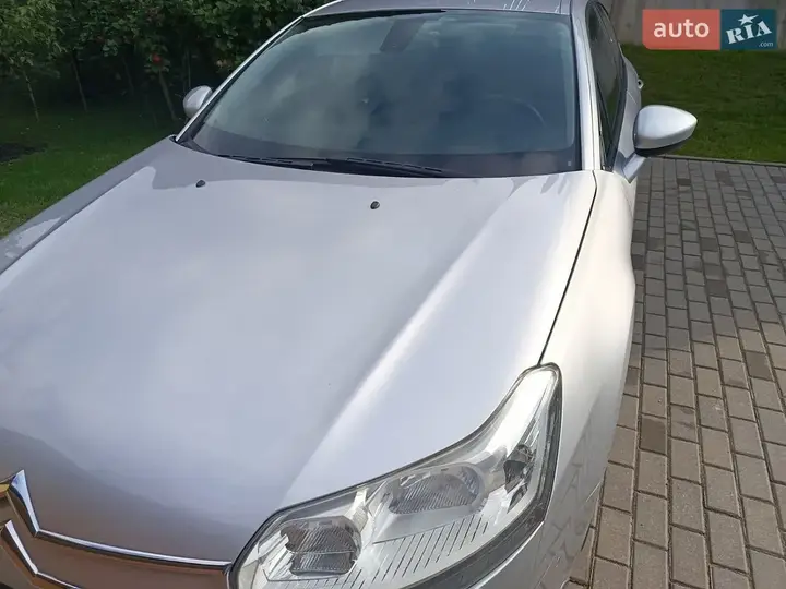 Citroen C5 2011 photo 3
