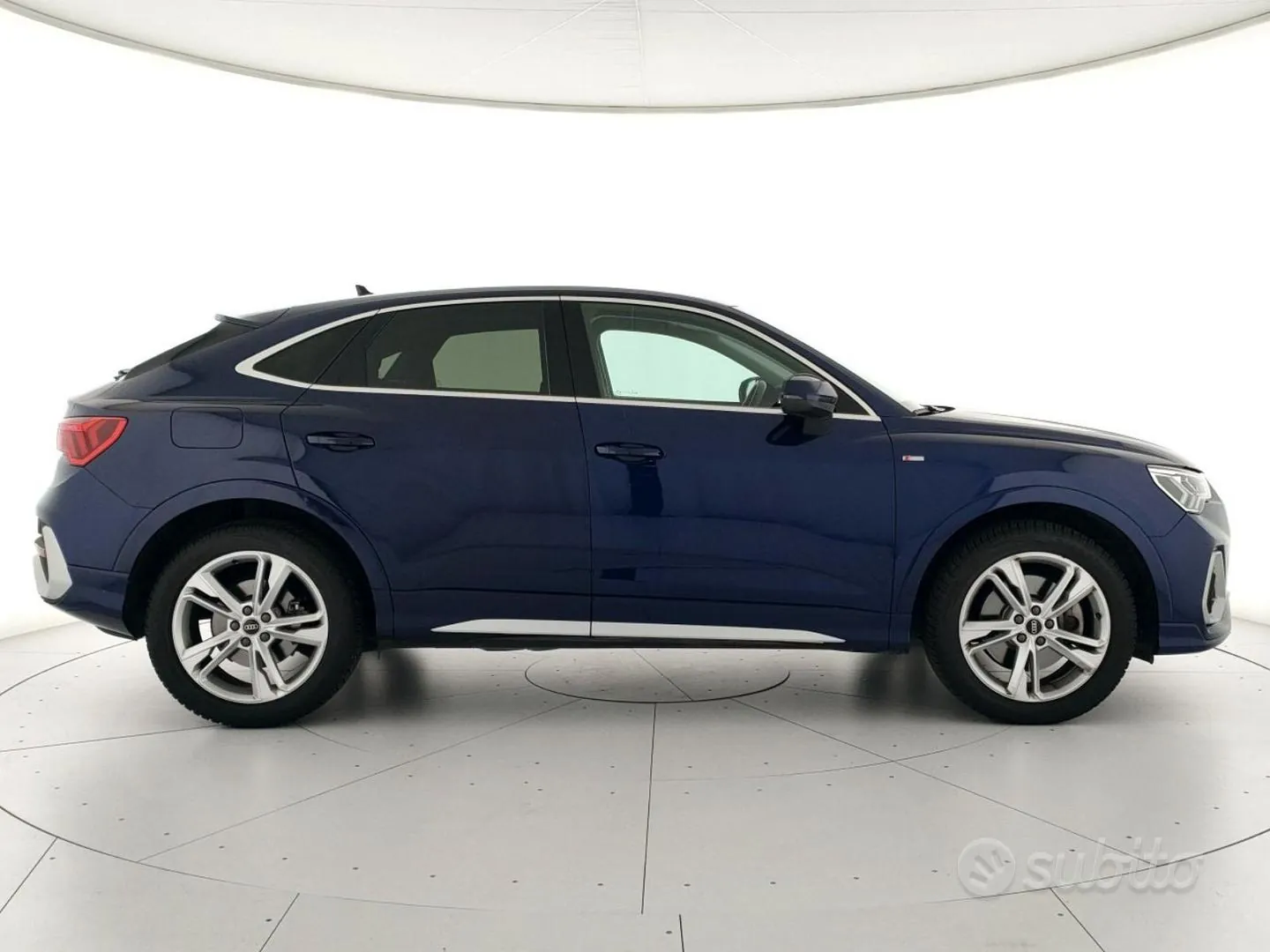 Audi Q3 2022 photo 4