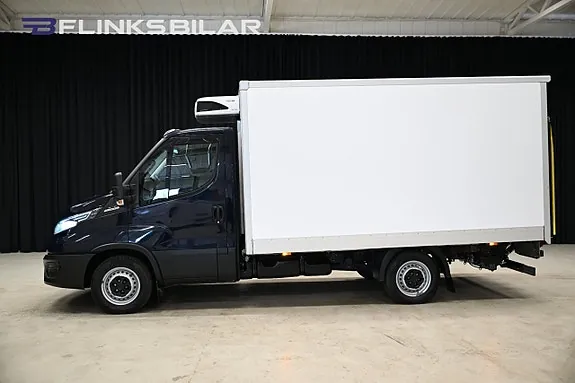 Iveco Daily 2023 photo 2