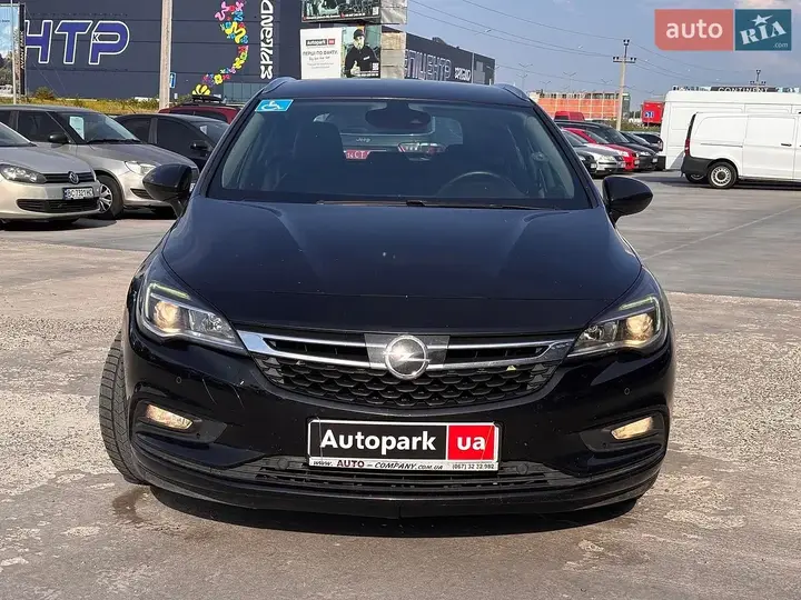 Opel Astra 2019 photo 2
