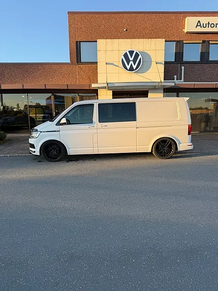 Volkswagen Transporter 2017 photo 2