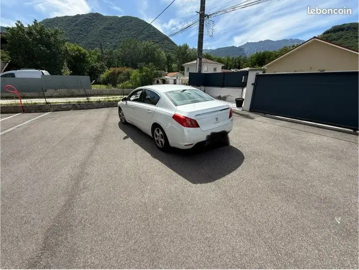 Peugeot 508 2011 photo 3