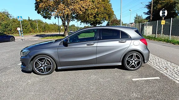 Mercedes-Benz A180 2015 photo 3