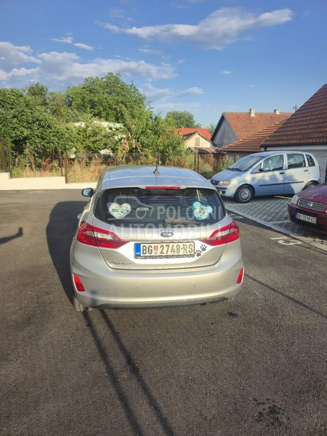 Ford Fiesta 2017 photo 2