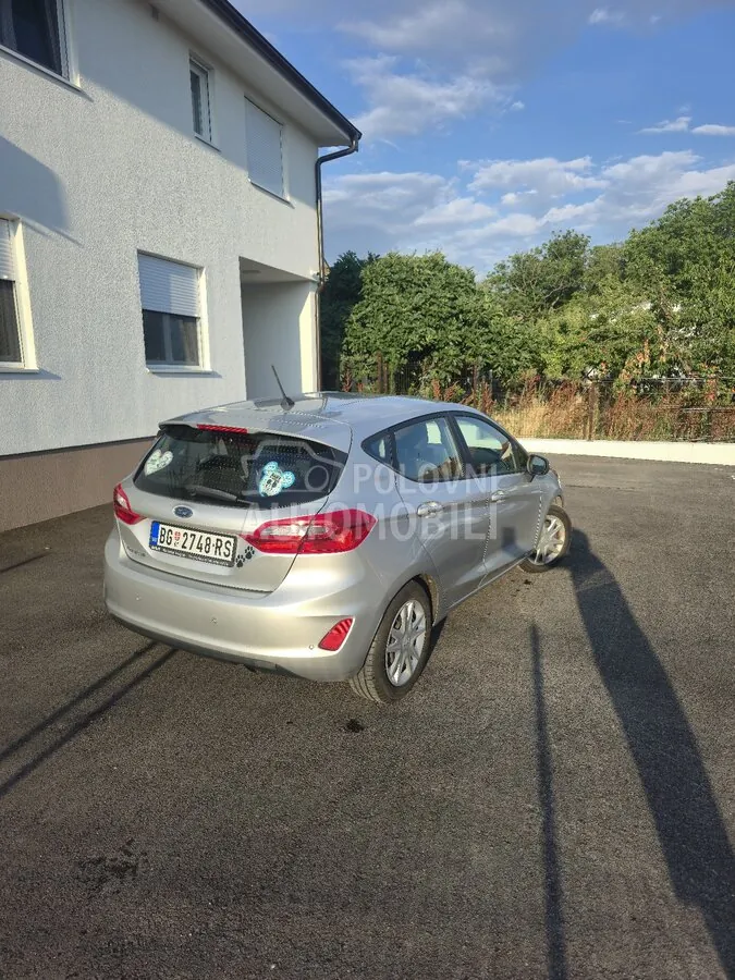 Ford Fiesta 2017 photo 4