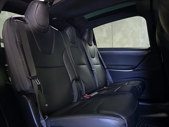 Tesla Model X 2017 photo 5