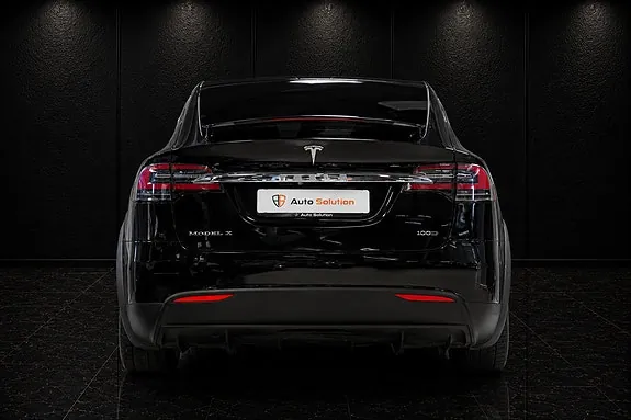 Tesla Model X 2017 photo 4
