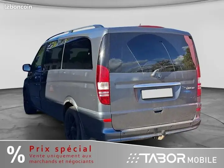 Mercedes-Benz Viano 2011 photo 4