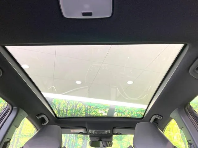 Toyota Corolla Cross 2025 photo 3