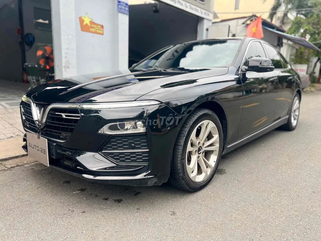 Vinfast Lux A2.0