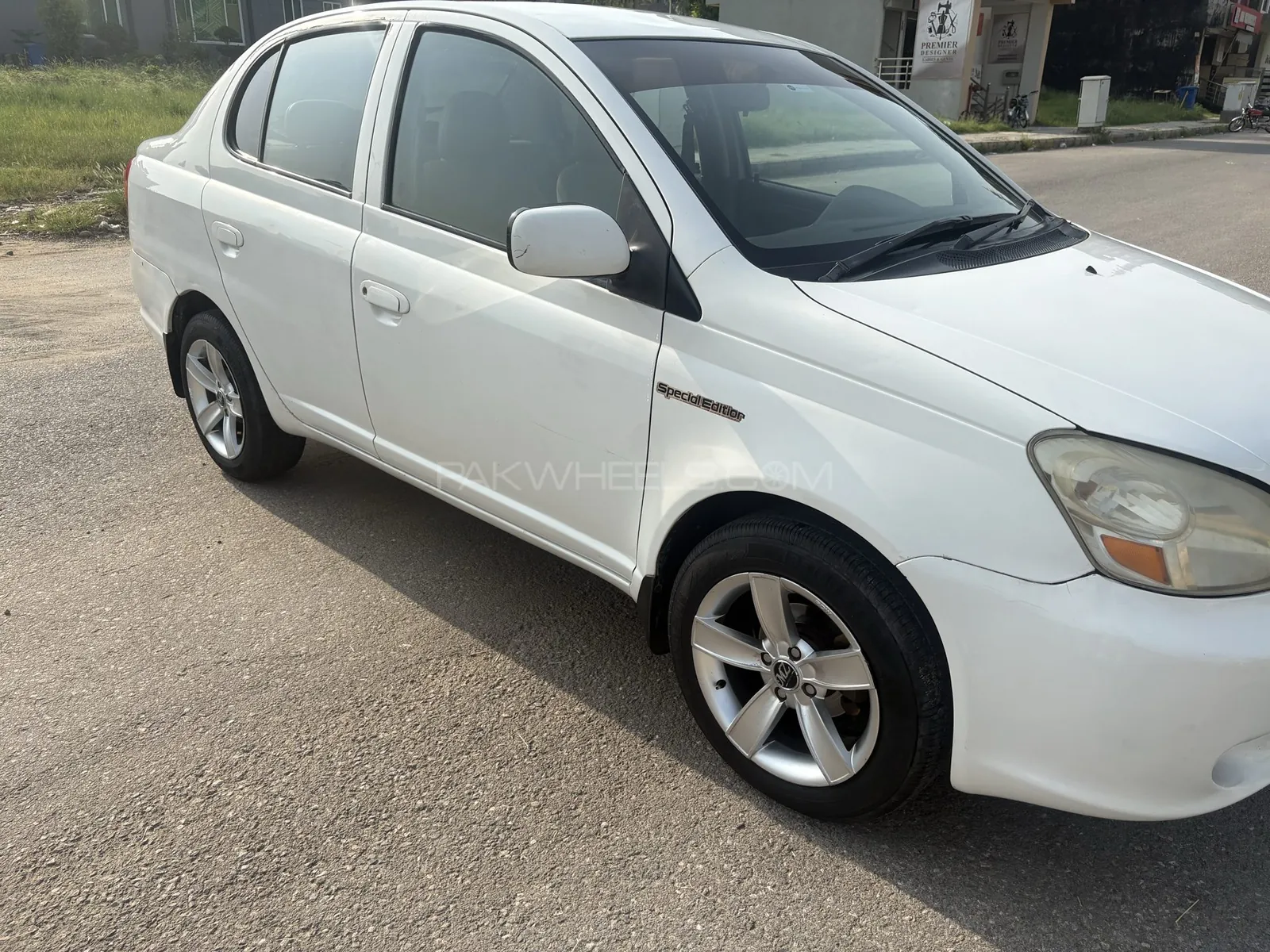 Toyota Platz