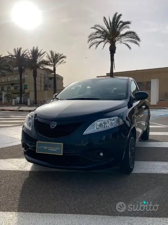 Lancia Ypsilon 2021 photo 2