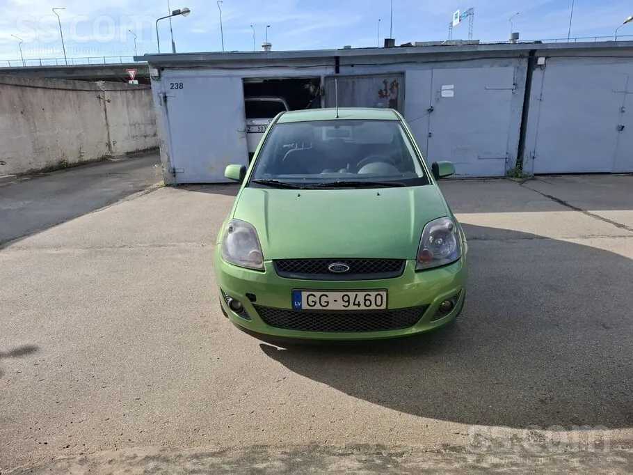 Ford Fiesta 2006 photo 2