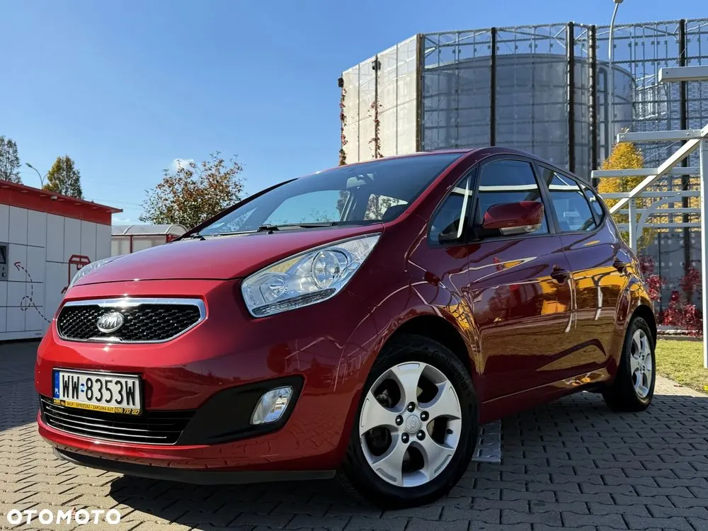 Kia Venga 2012 photo 2