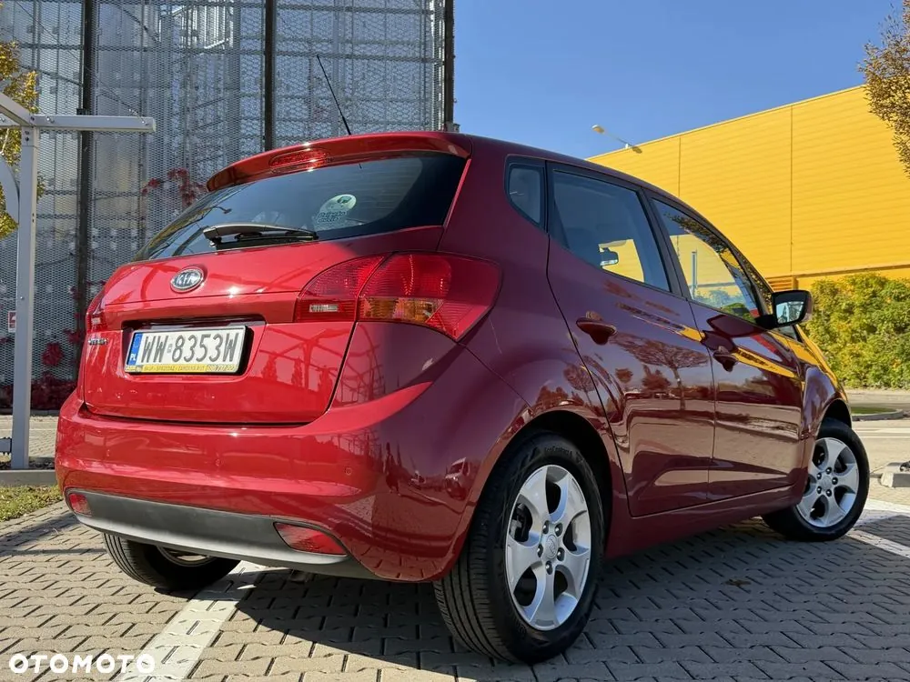 Kia Venga 2012 photo 4