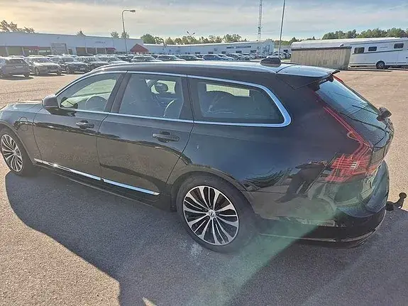 Volvo V90 2023 photo 3