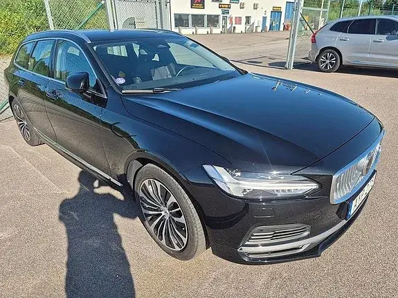Volvo V90 2023 photo 2
