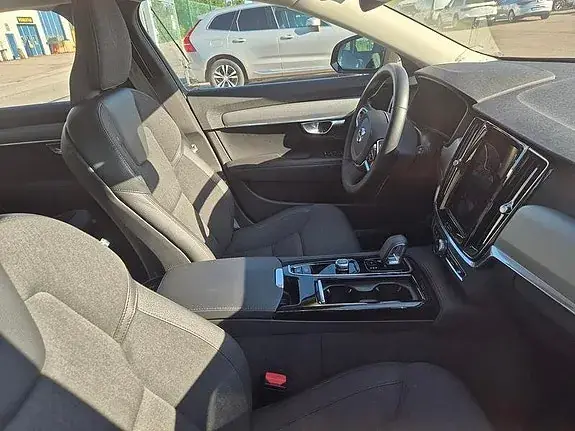 Volvo V90 2023 photo 4