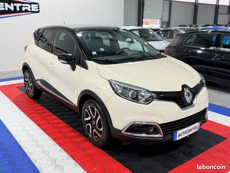 Renault Captur 2016 photo 2