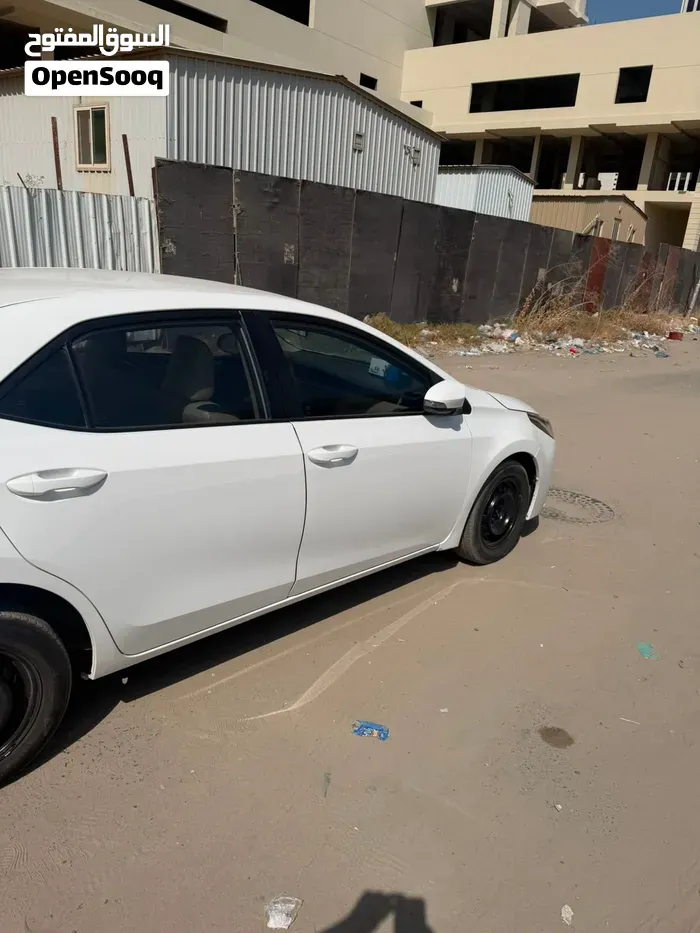 Toyota Corolla 2018 photo 2