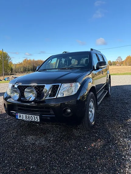 Nissan Pathfinder 2011 photo 4