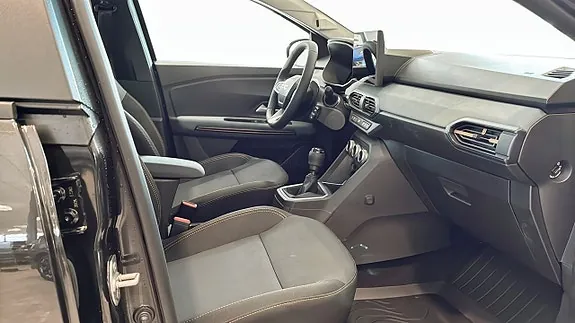 Dacia Sandero Stepway 2027 photo 3