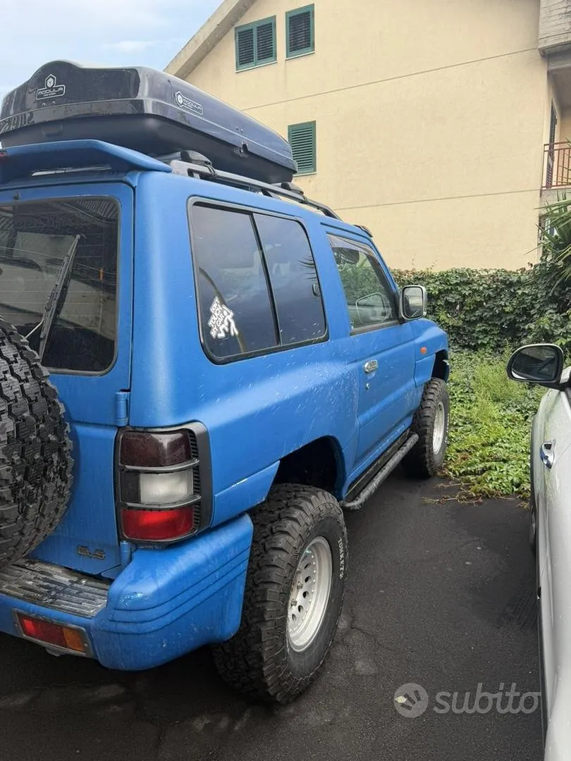 Mitsubishi Pajero 2002 photo 3