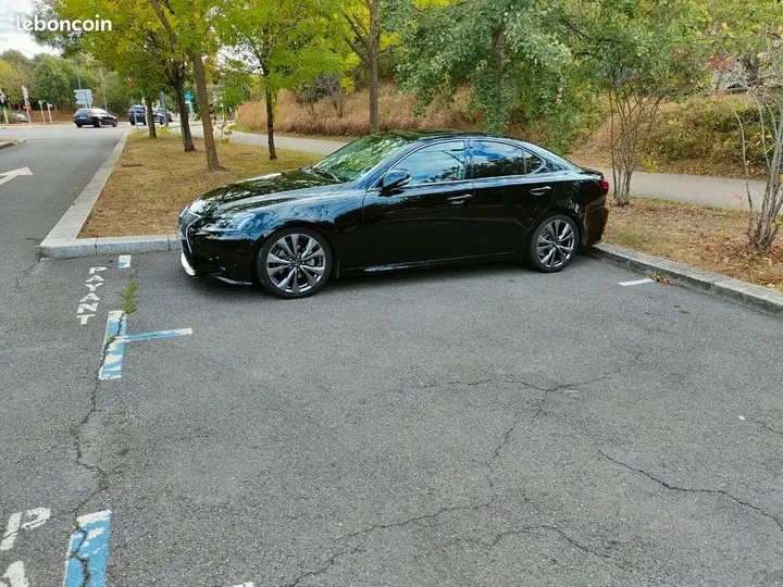 Lexus Is 250 2009 photo 3