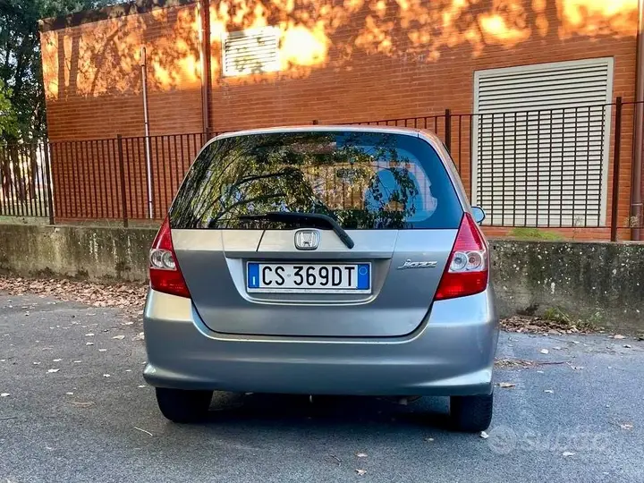Honda Jazz 2005 photo 3