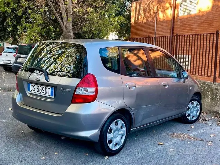 Honda Jazz 2005 photo 4