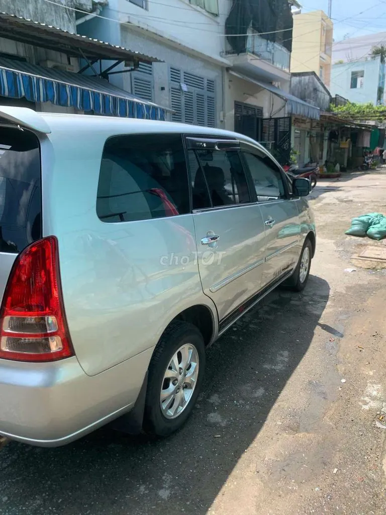 Toyota Innova 2008 photo 3