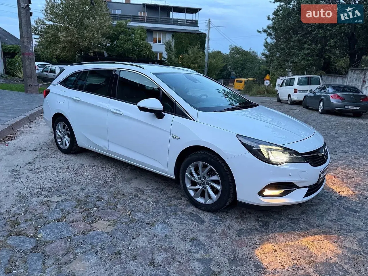 Opel Astra 2020 photo 4