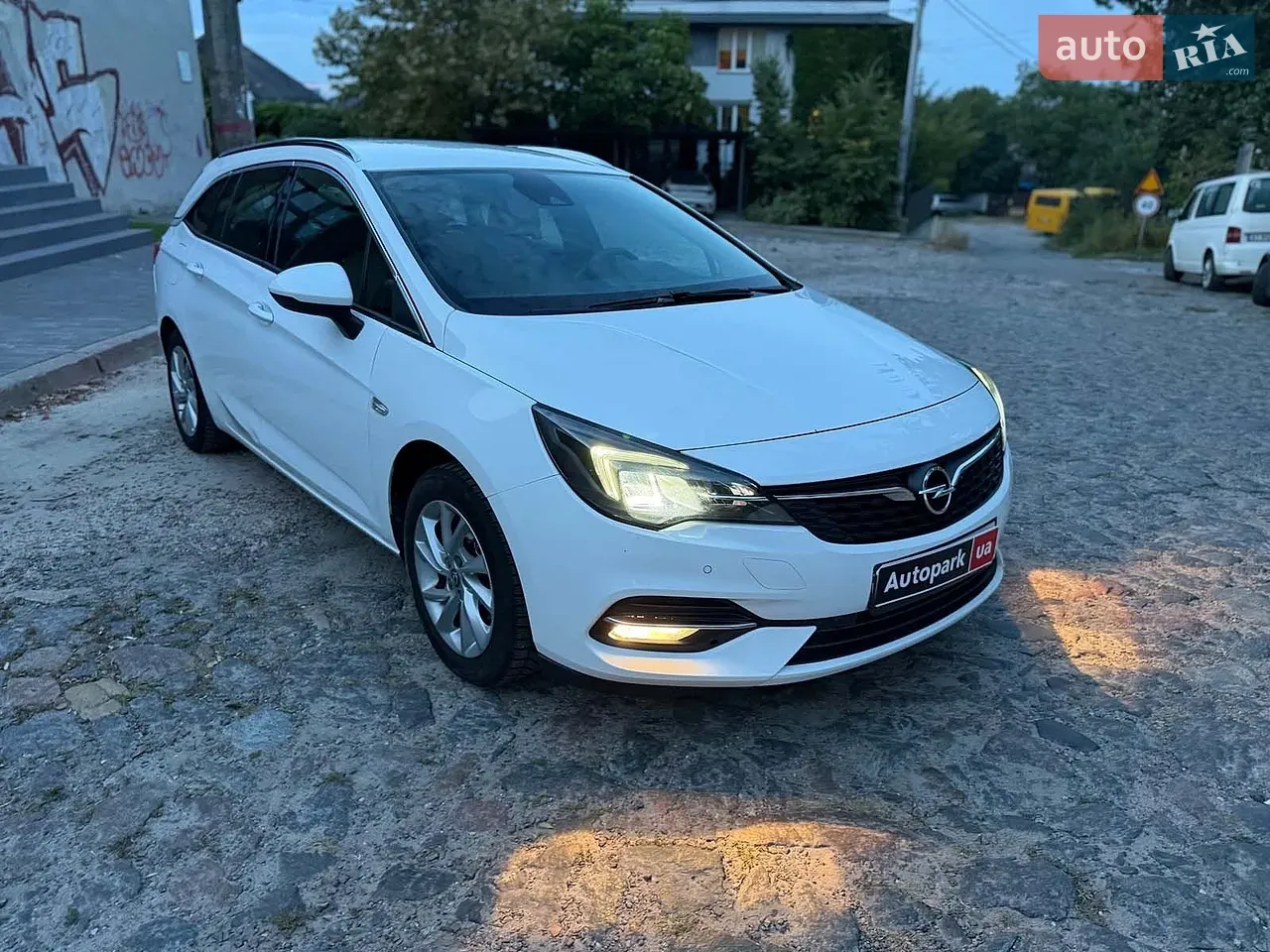 Opel Astra 2020 photo 3