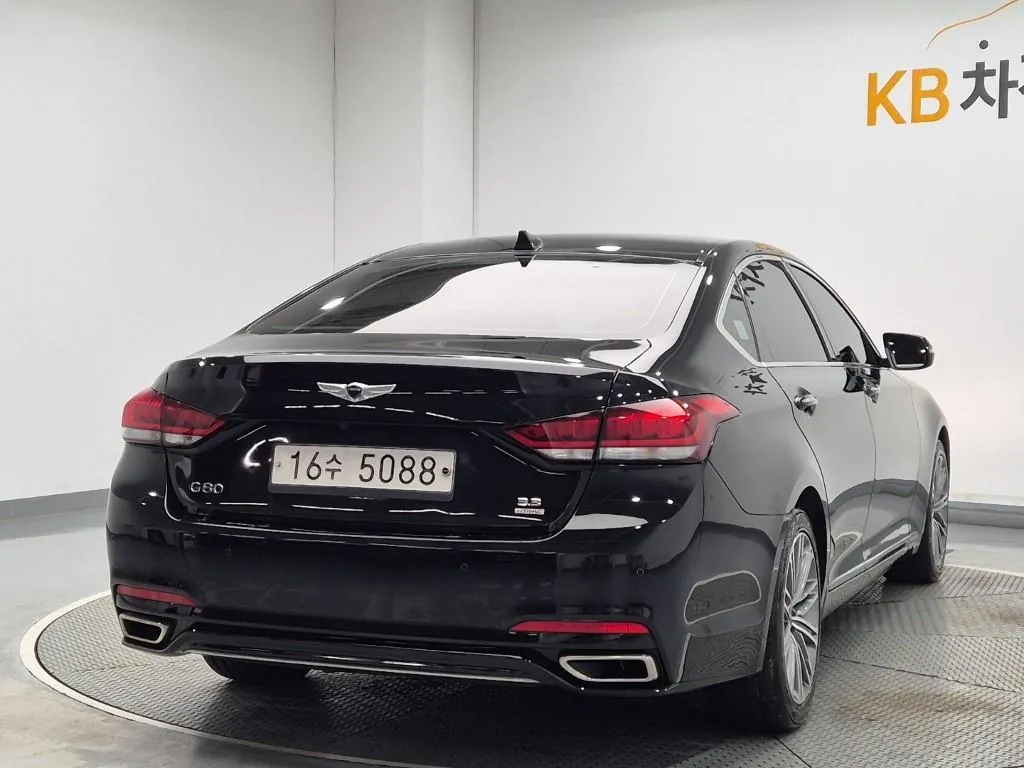 Genesis G80 2019 photo 3