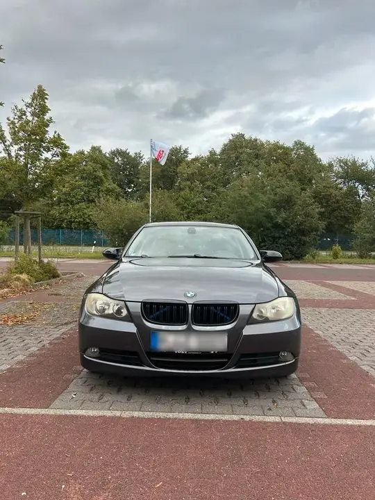 BMW E90